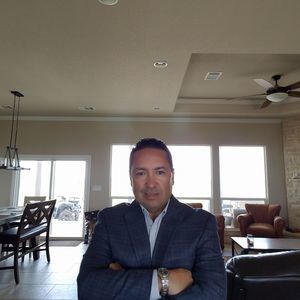 Meet your Posher, Xavier